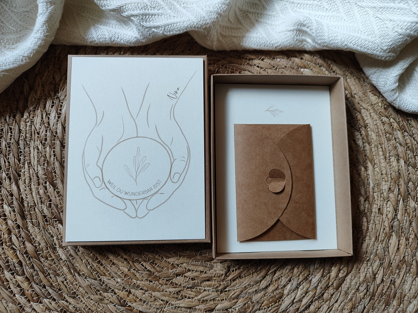 HÄNDE Outline