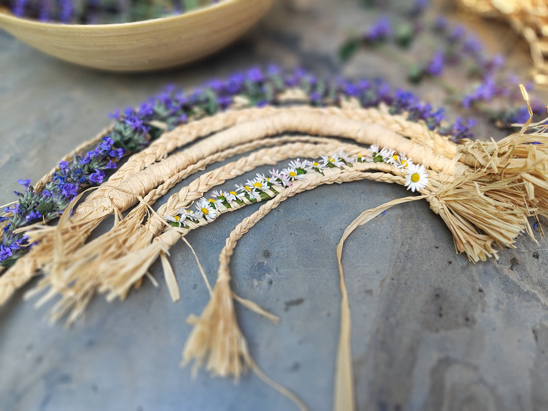 Regenbogen Blumenschmuck KATZENMINZE & GÄNSEBLÜMCHEN