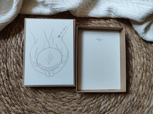 HÄNDE Outline
